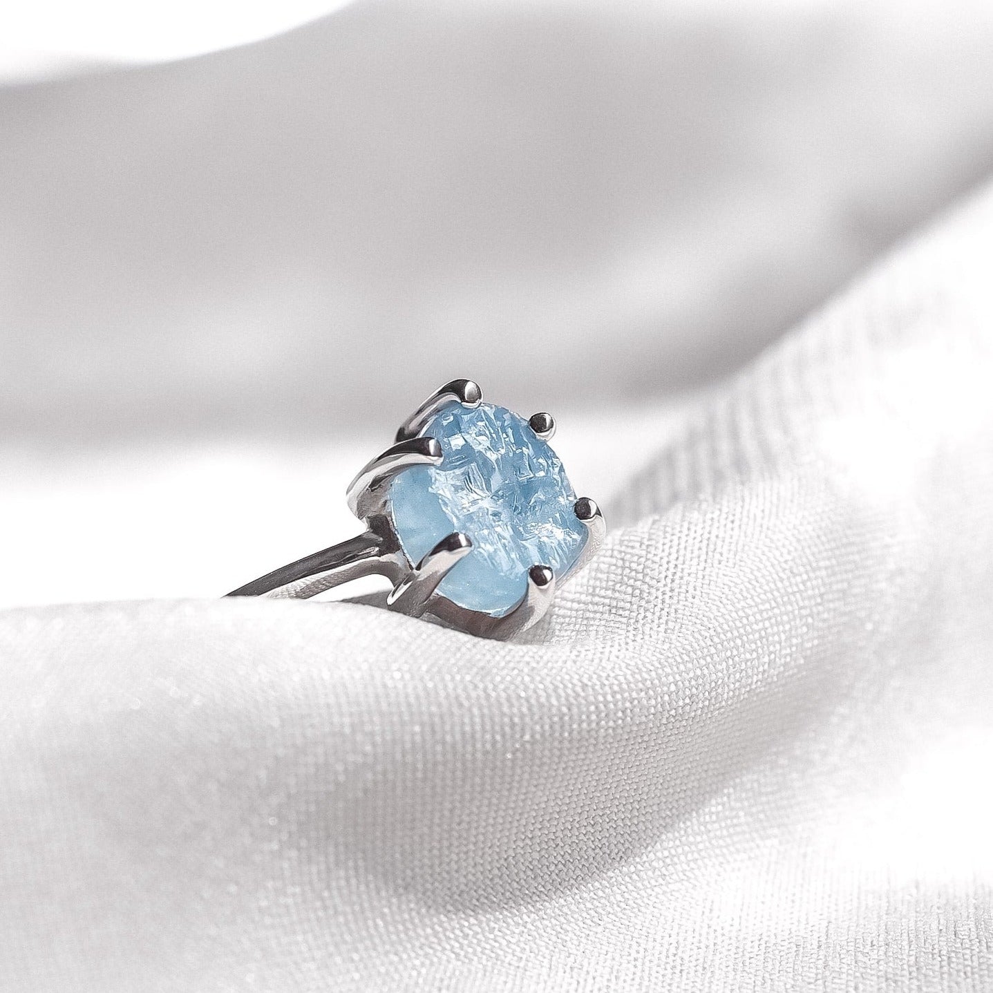 Jameela V Aquamarine Ring